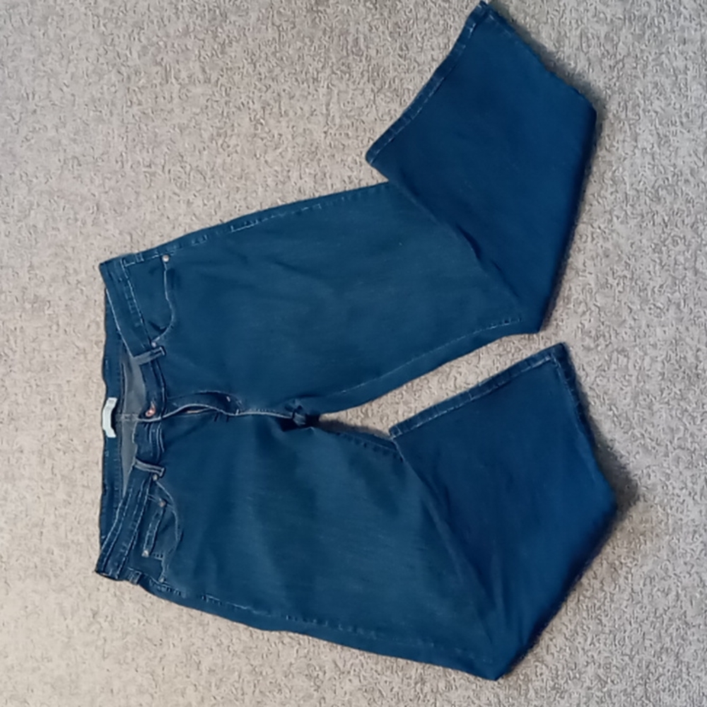Levi's Perfectly shaping boot cut 512 sz 22